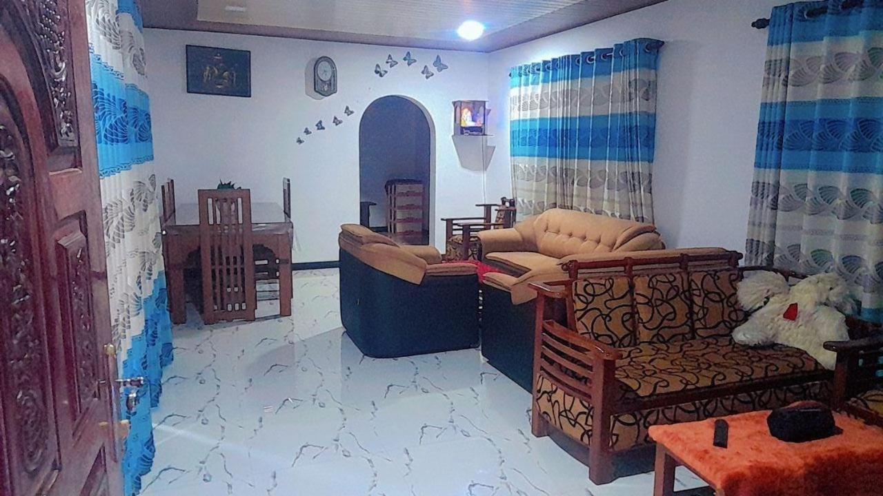 Ovi House Bed and Breakfast Dambulla Buitenkant foto